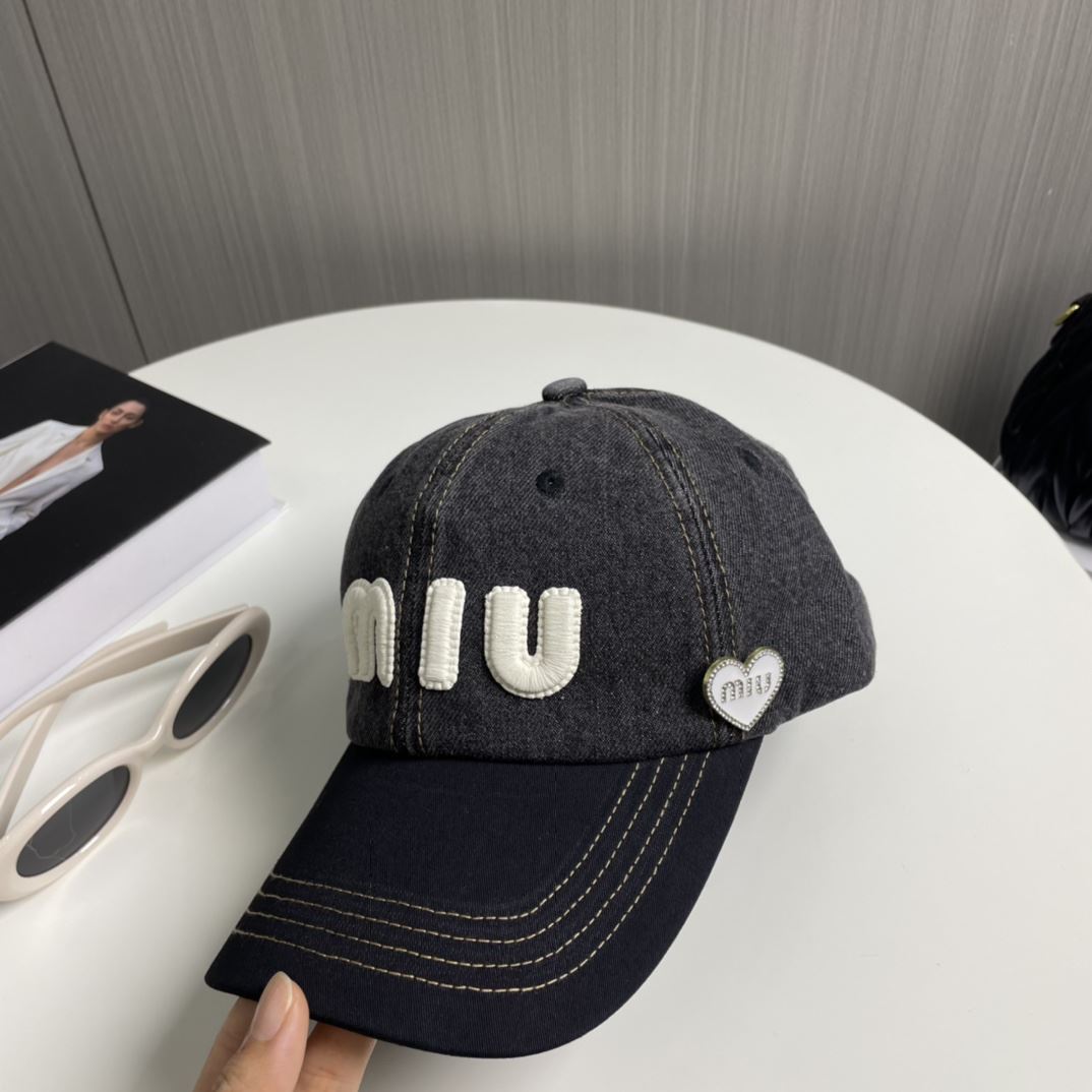 Miu Miu Caps